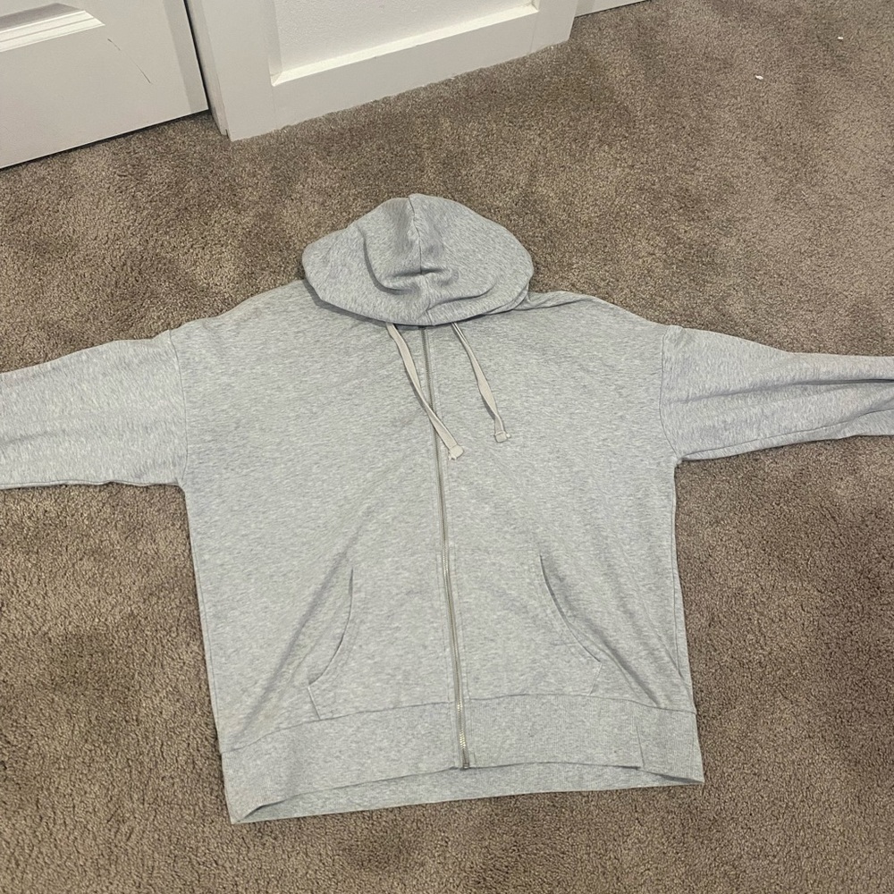 grey zip up hoodie SIZE XL (fits like women’s MEDIUM)